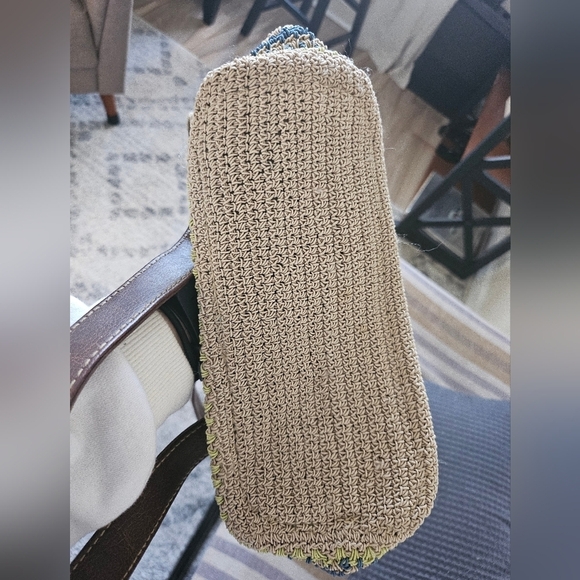 White Stag Stiped Women's Chic Crochet purse-shoulder-bags. - Picture 11 of 11